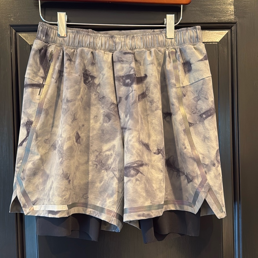 Lululemon Surge Short 6” Lined Bold Lines